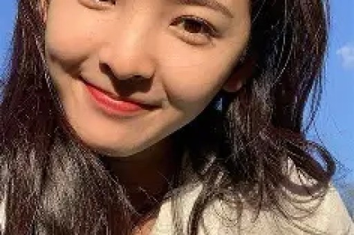 揭开《高朋满座》的神秘面纱：一场关于人生的幽默探讨