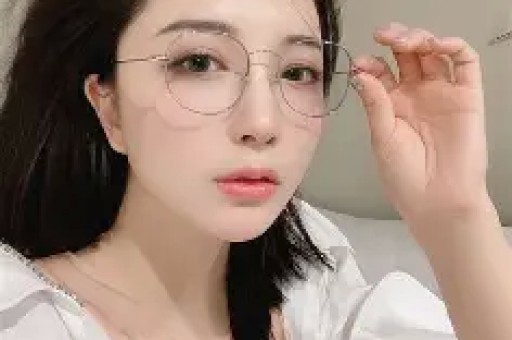 《八千里路云和月》：欢乐幕后花絮的背后
